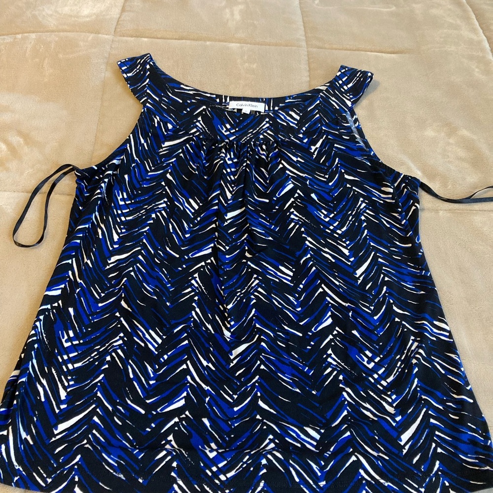 Calvin Klein top sz L